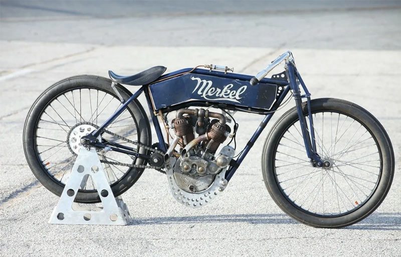 ageofglory-board-track-flyingmerkel