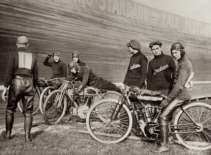 ageofglory-board-track-indianriders